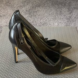 Black sexy heals size 7
